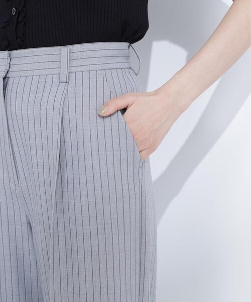 NATURAL BEAUTY BASIC(ナチュラルビューティーベーシック)の「ストライプタックストレートパンツ(その他パンツ・レディース・ベージュ系その他/グレー系その他・フリ-)」の16枚目の写真