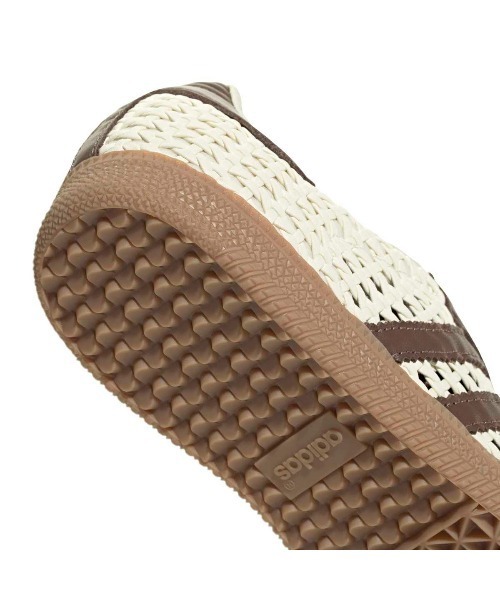 adidas(アディダス)の「adidas originals SAMBA OG(アディダスオリジナルス サンバ OG)(スニーカー・レディース・ブラウン系/ブラック系・23cm/23.5cm/24cm/24.5cm/25cm)」の17枚目の写真