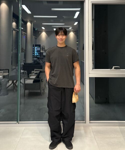 GAKKAI UNIONS（ガッカイユニオンズ）の「シンボルオーバークロップピグメント刺繍Tシャツチャコール（Tシャツ/カットソー・メンズ・その他・MEDIUM/LARGE/X-LARGE）」の9枚目の写真