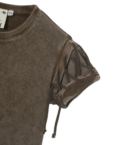 X-girl（エックスガール）の「FADED LACED UP SLEEVE S/S COMPACT TOP（Tシャツ/カットソー・レディース・ブラウン/オリーブ・ONE SIZE）」の14枚目の写真