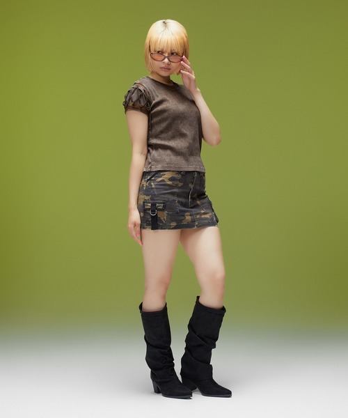 X-girl（エックスガール）の「FADED LACED UP SLEEVE S/S COMPACT TOP（Tシャツ/カットソー・レディース・ブラウン/オリーブ・ONE SIZE）」の8枚目の写真
