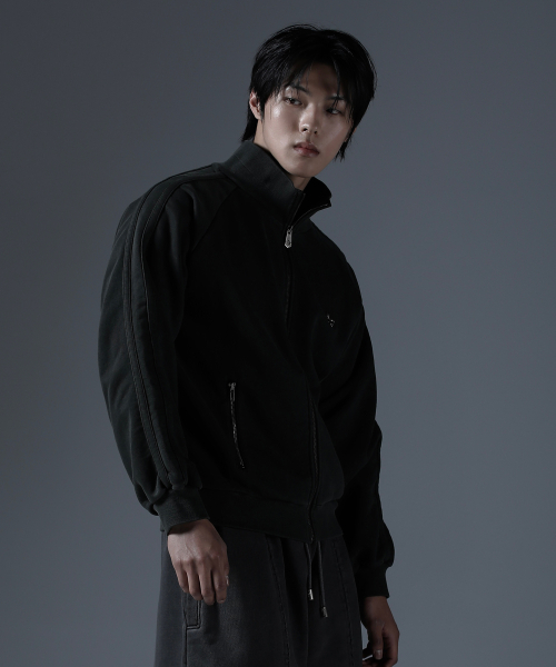 CARMID（カミド）の「アンティークピグメントジャージ [ダークカーキ]（ナイロンジャケット・メンズ・その他・2/3/1）」の6枚目の写真