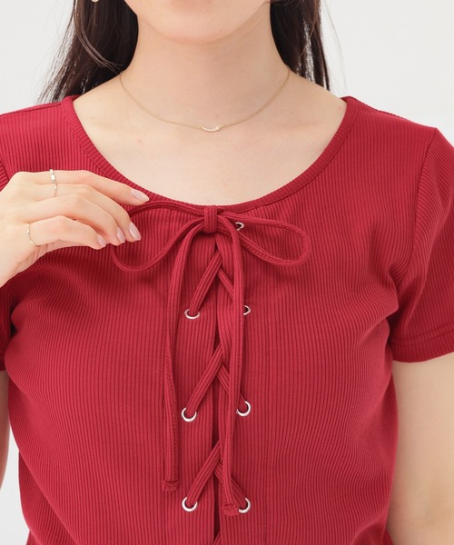 Honeys(ハニーズ)の「【ハニさら・接触冷感・UVカット】レースアップトップス(Tシャツ/カットソー・レディース・レッド/ホワイト/ヘザーチャコール/ブラック・S/M/L)」の19枚目の写真