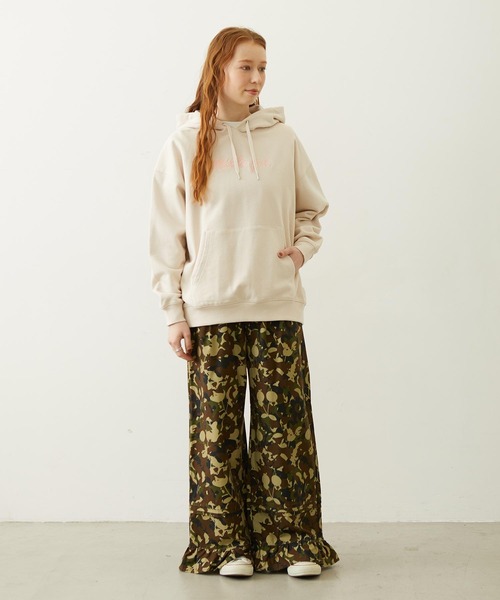 MILKFED.(ミルクフェド)の「ICING LOGO SWEAT HOODIE(パーカー・レディース・ピンク/チャコール/オフホワイト・M/L)」の6枚目の写真