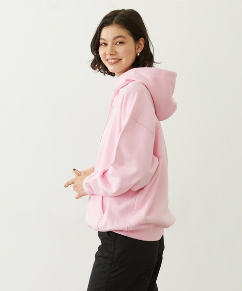 MILKFED.(ミルクフェド)の「ICING LOGO SWEAT HOODIE(パーカー・レディース・ピンク/チャコール/オフホワイト・M/L)」の9枚目の写真