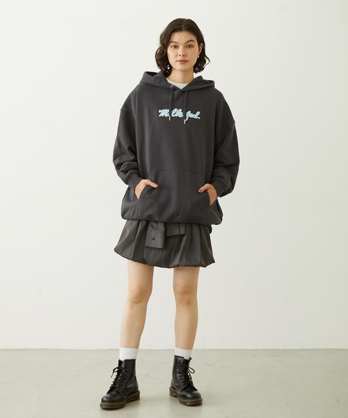 MILKFED.(ミルクフェド)の「ICING LOGO SWEAT HOODIE(パーカー・レディース・ピンク/チャコール/オフホワイト・M/L)」の17枚目の写真