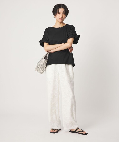 green label relaxing(グリーンレーベルリラクシング)の「ソデフリル Tシャツ 汗染み防止(Tシャツ/カットソー・レディース・ブラック/オフホワイト/ダークブラウン/ライトグレー・FREE)」の22枚目の写真