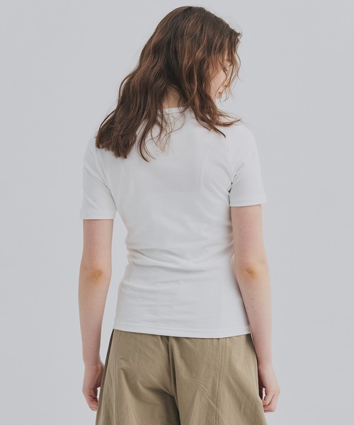PUBLIC TOKYO(パブリックトウキョウ)の「最高級コットン|着心地◎|細見え|コンパクトTシャツ【2026新作】極 スクープネックTEE(Tシャツ/カットソー・レディース・ホワイト/ミント/ネイビー・1/2/3)」の12枚目の写真