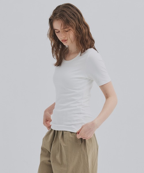 PUBLIC TOKYO(パブリックトウキョウ)の「最高級コットン|着心地◎|細見え|コンパクトTシャツ【2026新作】極 スクープネックTEE(Tシャツ/カットソー・レディース・ホワイト/ミント/ネイビー・1/2/3)」の11枚目の写真