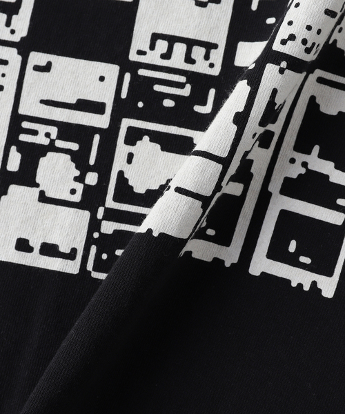 WISM(ウィズム)の「C.E / シーイー cavempt MD GUI T(Tシャツ/カットソー・メンズ・ブラック・LARGE/MEDIUM/X-LARGE)」の3枚目の写真