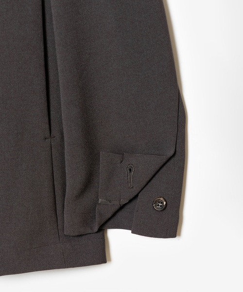 ATTACHMENT(アタッチメント)の「PE ストレッチダブルクロス カラーレスジャケット / PE STRETCH DOUBLE CLOTH COLLARLESS JACKET(テーラードジャケット・メンズ・ブラウン/グレー/ブラック・2/4/3/1)」の6枚目の写真