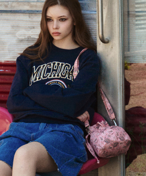 ERER（エルエル）の「Bandana Mini Bag Pink（メッセンジャーバッグ・レディース・その他・F）」の2枚目の写真