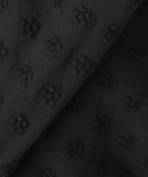 Spick & Span(スピックアンドスパン)の「Higuchi*S フラワー刺繍タンクブラウス(シャツ/ブラウス・レディース・ブラック/ホワイト・FREE)」の9枚目の写真
