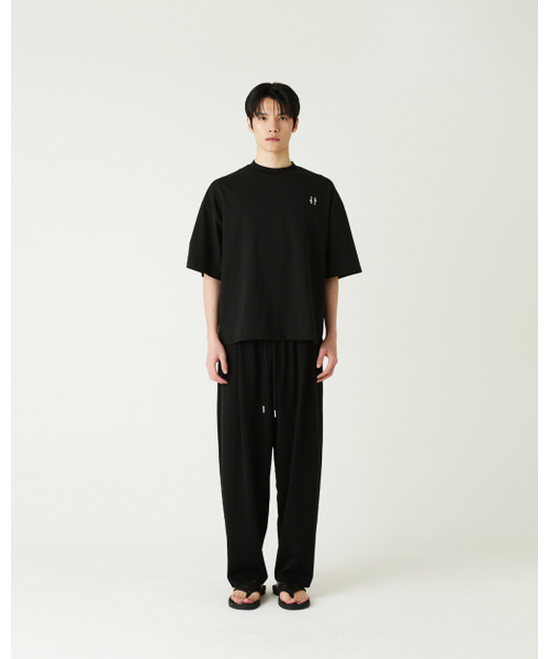 THEENDQUESTION(ジエンドクエスチョン)の「Symbol embroidery t-shirt / BLACK(Tシャツ/カットソー・レディース・その他・FREE)」の3枚目の写真