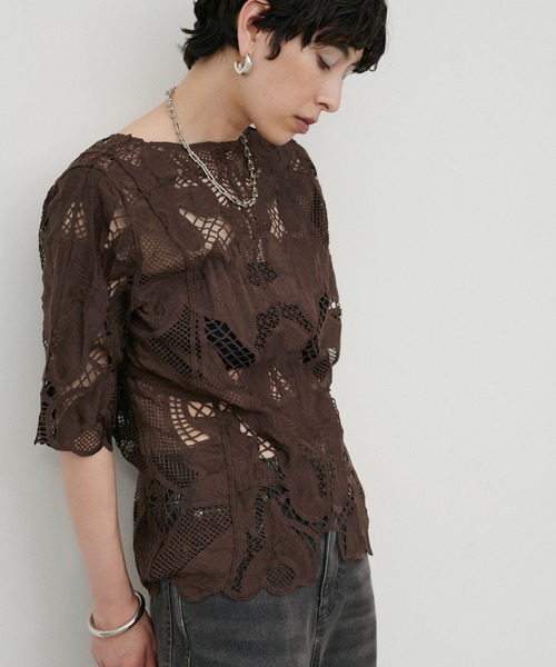 LARUTA(ラルータ)の「【LARUTA】フラワー刺繍パネル切替半袖ブラウス(シャツ/ブラウス・レディース・オフホワイト/ブラック/ブラウン・FREE)」の15枚目の写真