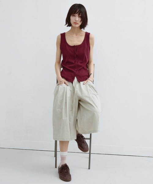 ANF.MUU(アンフムー)の「フロントボタンテレコタンクトップ(タンクトップ・レディース・ベージュ/チャコールグレー/ボルドー・FREE)」の11枚目の写真