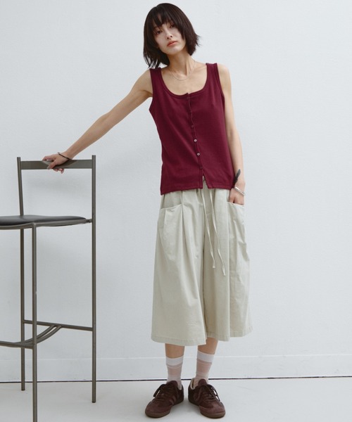 ANF.MUU(アンフムー)の「フロントボタンテレコタンクトップ(タンクトップ・レディース・ベージュ/チャコールグレー/ボルドー・FREE)」の12枚目の写真