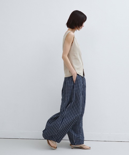 ANF.MUU(アンフムー)の「フロントボタンテレコタンクトップ(タンクトップ・レディース・ベージュ/チャコールグレー/ボルドー・FREE)」の21枚目の写真