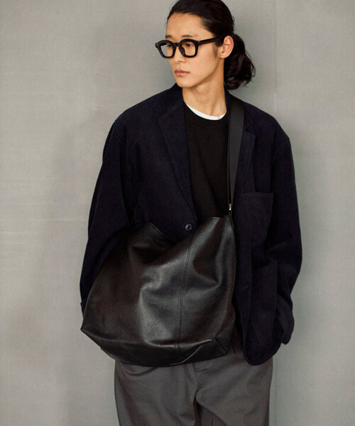 Firsthand(ファーストハンド)の「Firsthand/ファーストハンド 2WAY Leather Messenger Bag / 2WAYレザーメッセンジャーバッグ / 牛革 / 撥水レザー(ショルダーバッグ・メンズ・ブラック・ONE SIZE)」の14枚目の写真