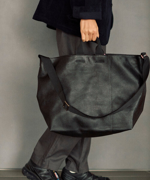 Firsthand(ファーストハンド)の「Firsthand/ファーストハンド 2WAY Leather Messenger Bag / 2WAYレザーメッセンジャーバッグ / 牛革 / 撥水レザー(ショルダーバッグ・メンズ・ブラック・ONE SIZE)」の9枚目の写真