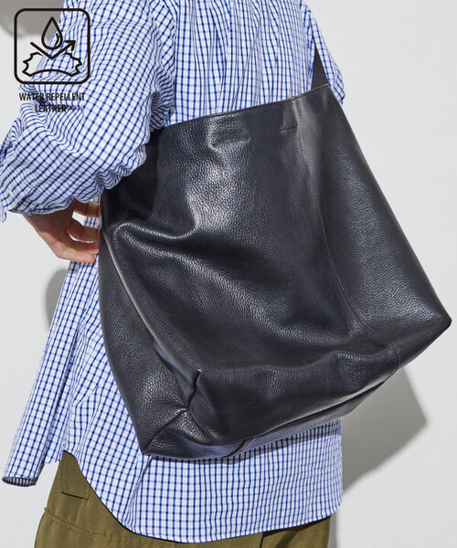 Firsthand(ファーストハンド)の「Firsthand/ファーストハンド 2WAY Leather Messenger Bag / 2WAYレザーメッセンジャーバッグ / 牛革 / 撥水レザー(ショルダーバッグ・メンズ・ブラック・ONE SIZE)」の2枚目の写真
