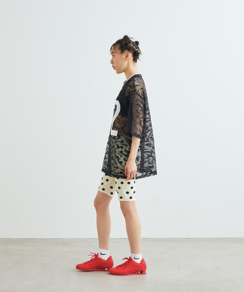 NIKE（ナイキ）の「ナイキ ショックス Z ウィメンズシューズ / Nike Shox Z Women's Shoes HQ7540-604 University Red（スニーカー・レディース・レッド・26/23.5/23/22.5/22/25.5/25/24.5/24）」の2枚目の写真