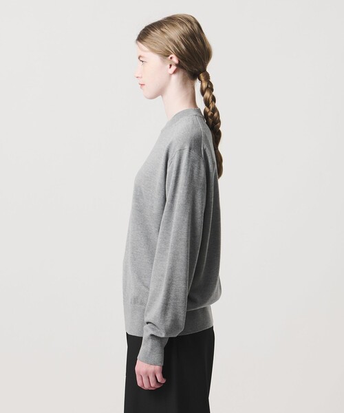 LOEFF(ロエフ)の「<LOEFF>14ケージ ニット プルオーバー(ニット/セーター・レディース・ブラック/ナチュラル/コバルトブルー/グレー系・FREE)」の11枚目の写真