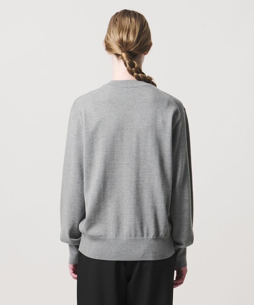 LOEFF(ロエフ)の「<LOEFF>14ケージ ニット プルオーバー(ニット/セーター・レディース・ブラック/ナチュラル/コバルトブルー/グレー系・FREE)」の12枚目の写真