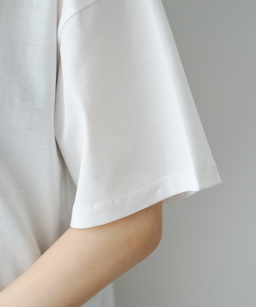 YECCA VECCA(イェッカヴェッカ)の「刺繍ロゴTee(Tシャツ/カットソー・レディース・オフホワイト/ベージュ/チャコールグレー・FREE)」の11枚目の写真