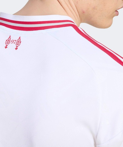 adidas(アディダス)の「リバプールFC 26/27 アウェイ ユニフォーム / アディダス adidas(Tシャツ/カットソー・メンズ・ホワイト・XXX-LARGE/XX-LARGE/X-LARGE/SMALL/MEDIUM/LARGE)」の6枚目の写真