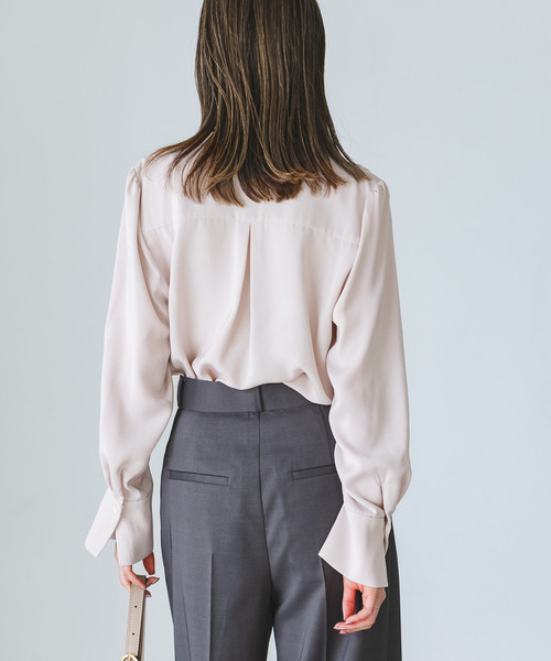 Noble(ノーブル)の「《WEB&日本橋店限定追加》ロイヤルサテンボウタイブラウス(シャツ/ブラウス・レディース・アイボリー/ピンク系その他・FREE)」の15枚目の写真