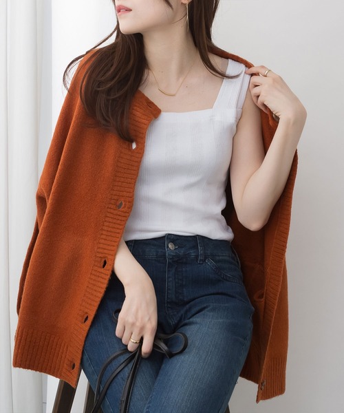 SVEC(シュベック)の「ランダムリブブラ紐隠しタンクトップ(タンクトップ・レディース・ホワイト/ブラック/モカ・M/L)」の4枚目の写真
