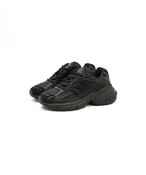 adidas(アディダス)の「ADIDAS/ADISTAR XLG 2.0(スニーカー・レディース・ブラック・25cm/24cm/23cm)」の2枚目の写真