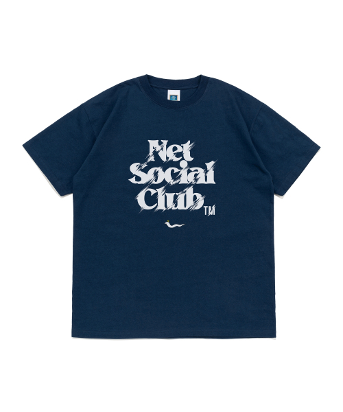 NET SOCIAL CLUB（ネットソーシャルクラブ）の「終末の蛇アドベンチャーログ半袖Tシャツ（ダークブルー）（Tシャツ/カットソー・レディース・その他・LARGE/SMALL/MEDIUM/X-LARGE）」の6枚目の写真