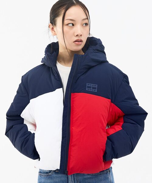 tommy jeans(トミー ジーンズ)の「【オンライン限定】クロップドフラッグ パファージャケット(ブルゾン・レディース・ネイビー/ブラック・SMALL/X-SMALL/MEDIUM)」の15枚目の写真