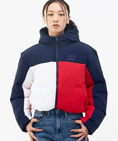 tommy jeans(トミー ジーンズ)の「【オンライン限定】クロップドフラッグ パファージャケット(ブルゾン・レディース・ネイビー/ブラック・SMALL/X-SMALL/MEDIUM)」の21枚目の写真