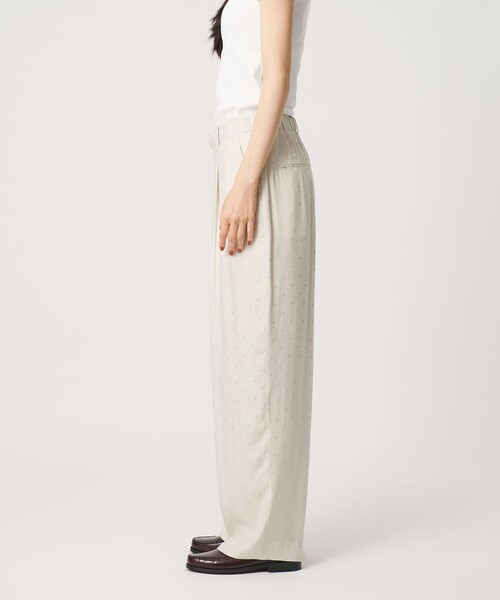 BEAUTY&YOUTH UNITED ARROWS（ビューティーアンドユースユナイテッドアローズ）の「レーヨン ドットジャガード タック バックゴムパンツ/オフホワイト（その他パンツ・レディース・オフホワイト・S/XS/M）」の6枚目の写真