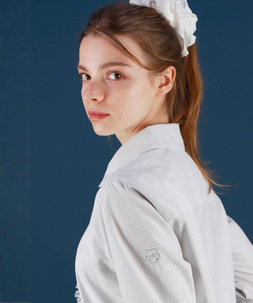 mieya mieya(ミーヤミーヤ)の「【mieya mieya】LACE TRIM SHIRTBLOUSE/レーストリムシャツブラウス(シャツ/ブラウス・レディース・ストライプ/ホワイト・FREE)」の14枚目の写真