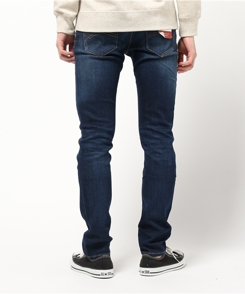 HILFIGER DENIM(ヒルフィガーデニム)の「SCANTONストレートスリムデニムパンツ(デニムパンツ・メンズ・インディゴブルー・28inch/29inch/30inch/31inch/32inch/33inch/34inch/36inch)」の2枚目の写真