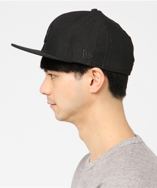 NEW ERA(ニューエラ)の「NEW ERA 59FIFTY CAP MLB NEW YORK YANKEES MADE IN USA BLACK(キャップ・メンズ・ブラック・7 3/8/7 3/4/7 5/8/7 1/4/8/7 7/8/7 1/2/7 1/8/7)」の7枚目の写真