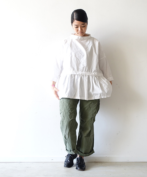 ichi(イチ)の「i c h i コットンタイプライター ブラウス(シャツ/ブラウス・レディース・グリーン/ホワイト/ネイビー・ONE SIZE)」の2枚目の写真