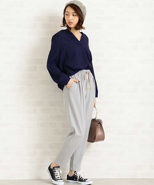 N.（N. Natural Beauty Basic）（エヌエヌナチュラルビューティーベーシック）の「イージーテーパードパンツ（その他パンツ・レディース・グレー/ブラック/ピンク・MEDIUM）」の9枚目の写真