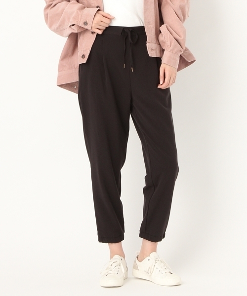 niko and...（ニコアンド）の「オリジナルTRPUテーパー裾ゴムパンツ（その他パンツ・レディース・チャコール/カーキ/ピンク/ブラック・4/2/3）」の2枚目の写真