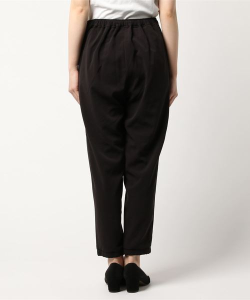 niko and...（ニコアンド）の「オリジナルTRPUテーパー裾ゴムパンツ（その他パンツ・レディース・チャコール/カーキ/ピンク/ブラック・4/2/3）」の5枚目の写真