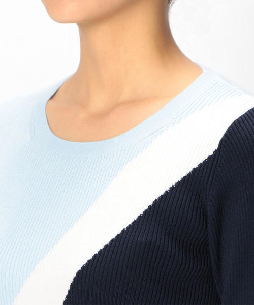 NARACAMICIE（ナラカミーチェ）の「ブロッキングインターシャプルオーバー長袖ニット（ニット/セーター・レディース・ベージュ/ブルー・LARGE/MEDIUM）」の10枚目の写真