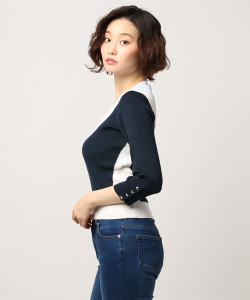 NARACAMICIE（ナラカミーチェ）の「ブロッキングインターシャプルオーバー長袖ニット（ニット/セーター・レディース・ベージュ/ブルー・LARGE/MEDIUM）」の3枚目の写真