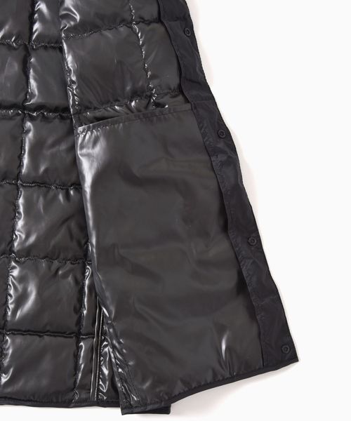 TAION(タイオン)の「TAION×SHIPS: 【WEB限定】別注 Vネック インナーダウン ベスト□(ダウンベスト・メンズ・ブラック/ベージュ/ネイビー/グレー・SMALL/MEDIUM/LARGE/X-LARGE)」の13枚目の写真