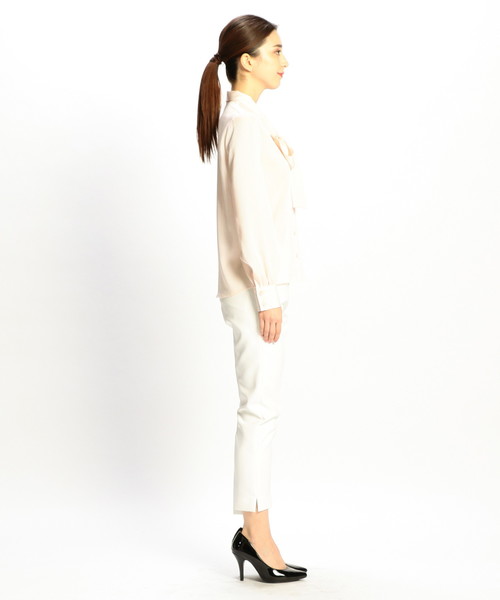 NARACAMICIE（ナラカミーチェ）の「サテンストライプボウタイ長袖ブラウス（シャツ/ブラウス・レディース・ホワイト/ベージュ/ピンク・SMALL/MEDIUM/LARGE）」の21枚目の写真