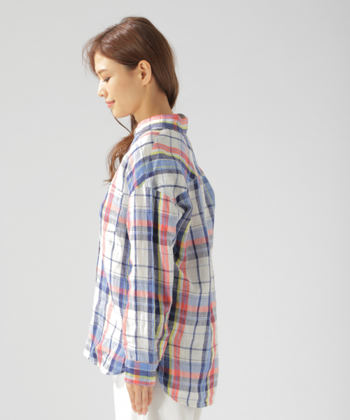 BAYFLOW(ベイフロー)の「リネンチェックシャツ(シャツ/ブラウス・レディース・ホワイト/グリーン/ブルー/ピンク・SMALL/MEDIUM)」の15枚目の写真