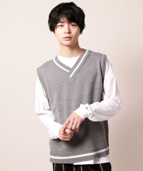 ASTRONOMY（アストロノミー）の「チルデンビッグシルエットニットベスト（ベスト・メンズ・ホワイト/ブラック/グレー/ブラウン/ベージュ/グリーン/ミント/ライトブルー/パープル/イエロー/ピンク/レッド/オレンジ/ネイビー・FREE）」の4枚目の写真